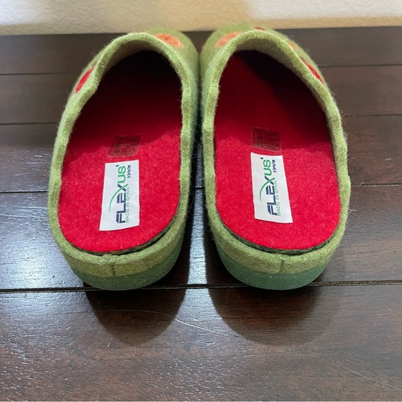 Flexus by Spring Step Women’s 6 Green Wool Slippers Embroidered Boho Floral NWOB - Picture 3 of 11